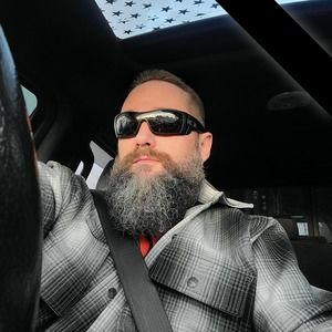 Meet your Posher, Raymond